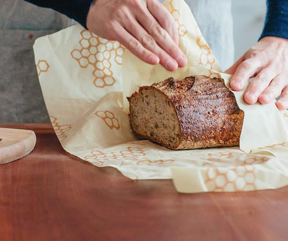 Bee's Wrap Sustainable Bread Wrap - Honeycomb Print