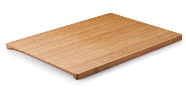 Undercut Bamboo Sustainable Cutting Board, Medium